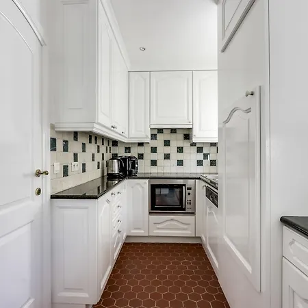 Beautiful Historic In The Heart Of St Tropez Feriehus *